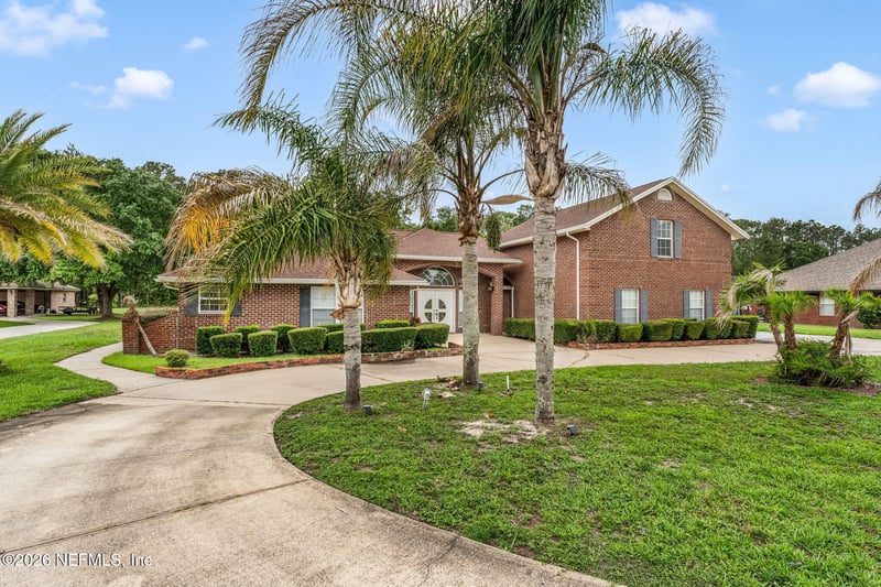 12562 Angel Lake Dr, Jacksonville, FL 32218