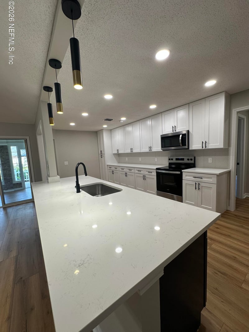 655 Fingal Dr, Orange Park, FL 32073