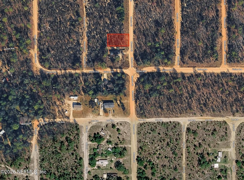 405 Monroe St, Interlachen, FL 32148