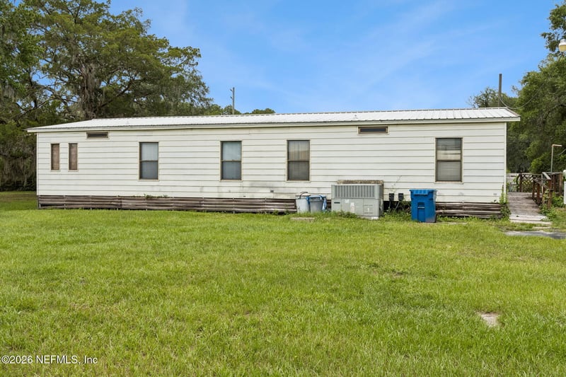 1826 Faye Rd, Jacksonville, FL 32218