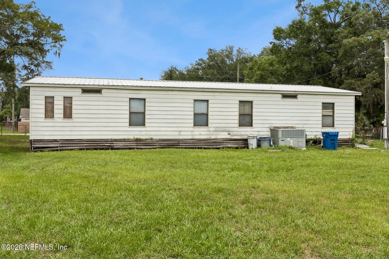 1826 Faye Rd, Jacksonville, FL 32218