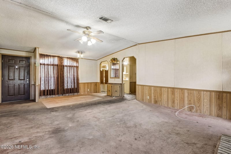 1826 Faye Rd, Jacksonville, FL 32218