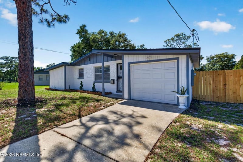 4313 Harbor View Dr, Jacksonville, FL 32208