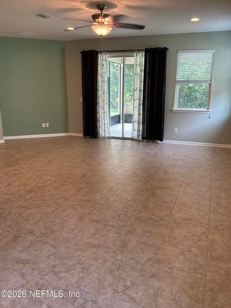 119 Hummingbird Pl, Palm Coast, FL 32164