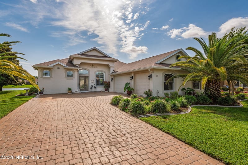 23 Arena Lake Cir, Palm Coast, FL 32137