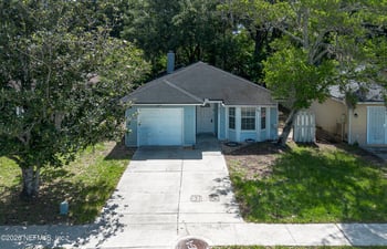 877 Jackson Rd, Jacksonville, FL 32225