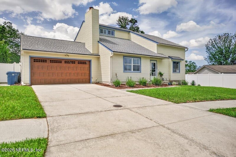 11557 Broad Leaf Dr, Jacksonville, FL 32225
