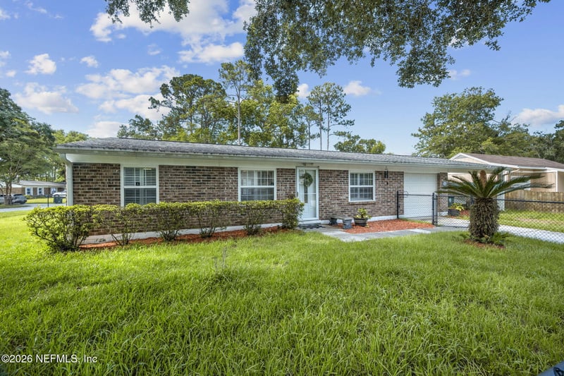 3220 Ricky Dr, Jacksonville, FL 32223