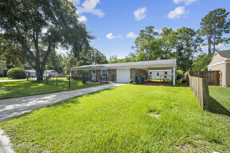 3220 Ricky Dr, Jacksonville, FL 32223