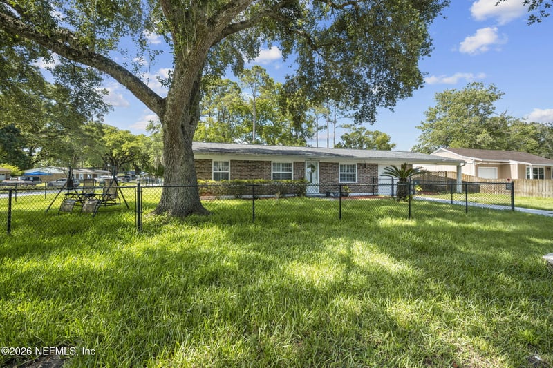 3220 Ricky Dr, Jacksonville, FL 32223