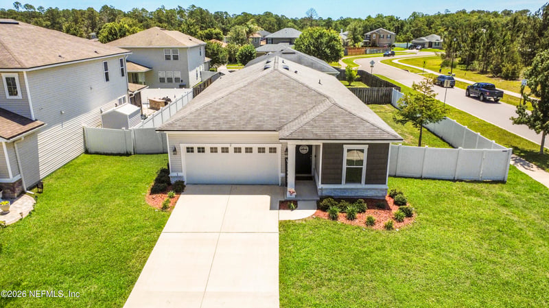 1095 Persimmon Dr, Middleburg, FL 32068