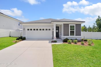 1095 Persimmon Dr, Middleburg, FL 32068