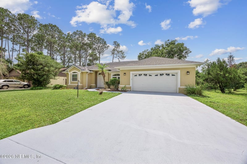 33 Boxwood Ln, Palm Coast, FL 32137