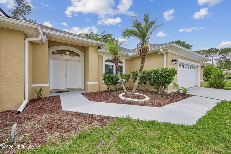 33 Boxwood Ln, Palm Coast, FL 32137