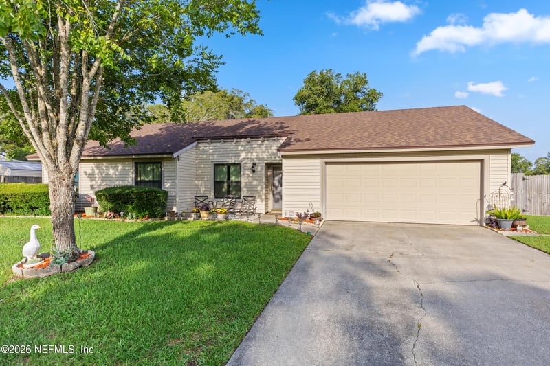 1980 Choctaw Trl, Middleburg, FL 32068