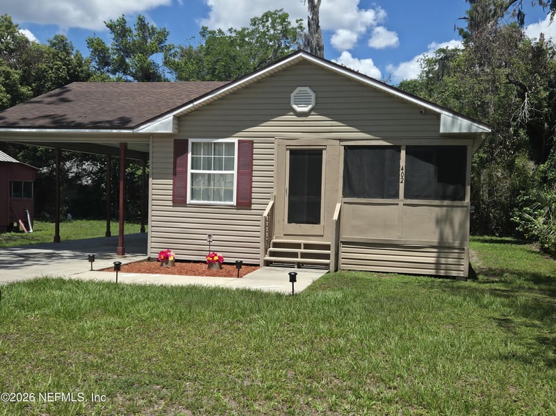 402 Lemon St, Green Cove Springs, FL 32043
