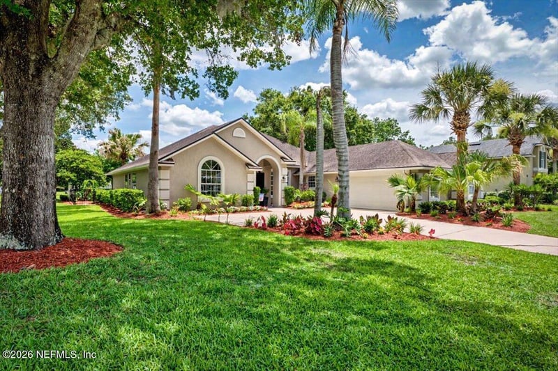 700 Bearberry Ct, St Johns, FL 32259