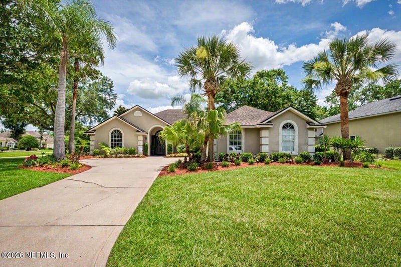 700 Bearberry Ct, St Johns, FL 32259
