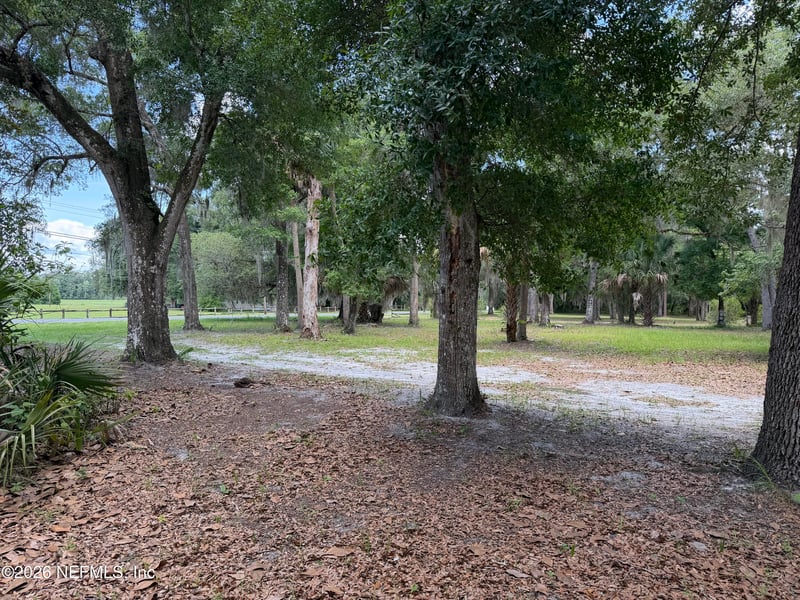 1886 County Road 308, Crescent City, FL 32112