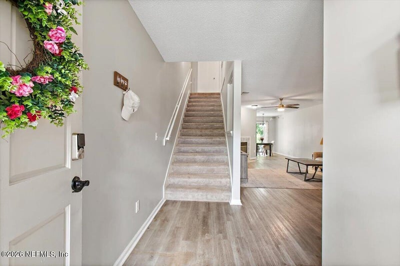 3957 Laurelwood Dr, Jacksonville, FL 32257