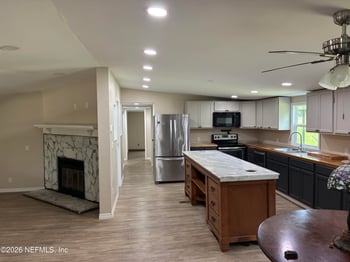 636 Union Ave, Interlachen, FL 32148
