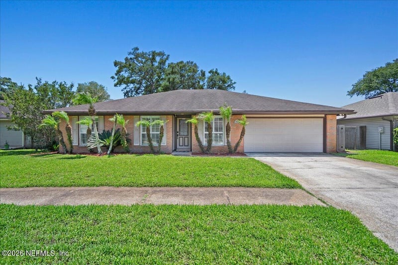 1594 Point Park Dr, Jacksonville, FL 32225