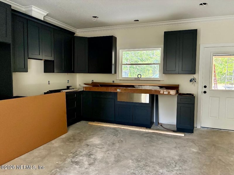 11249 Mallie Davis Rd, Glen St Mary, FL 32040