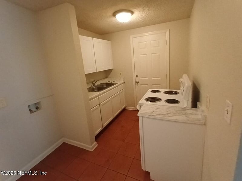 3043 Nolan St, Jacksonville, FL 32254