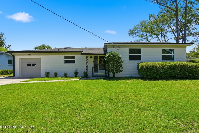 3841 Rogero Rd, Jacksonville, FL 32277