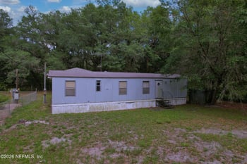 104 Helen Ave, Interlachen, FL 32148