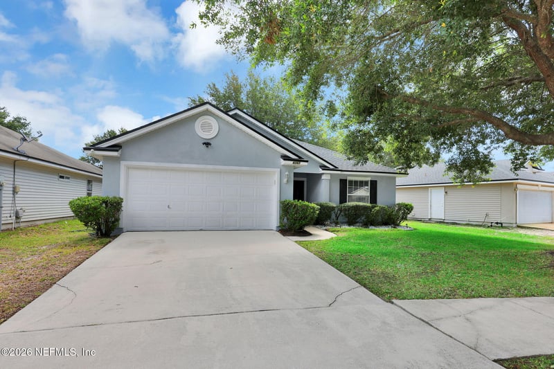8267 Stelling Dr, Jacksonville, FL 32244