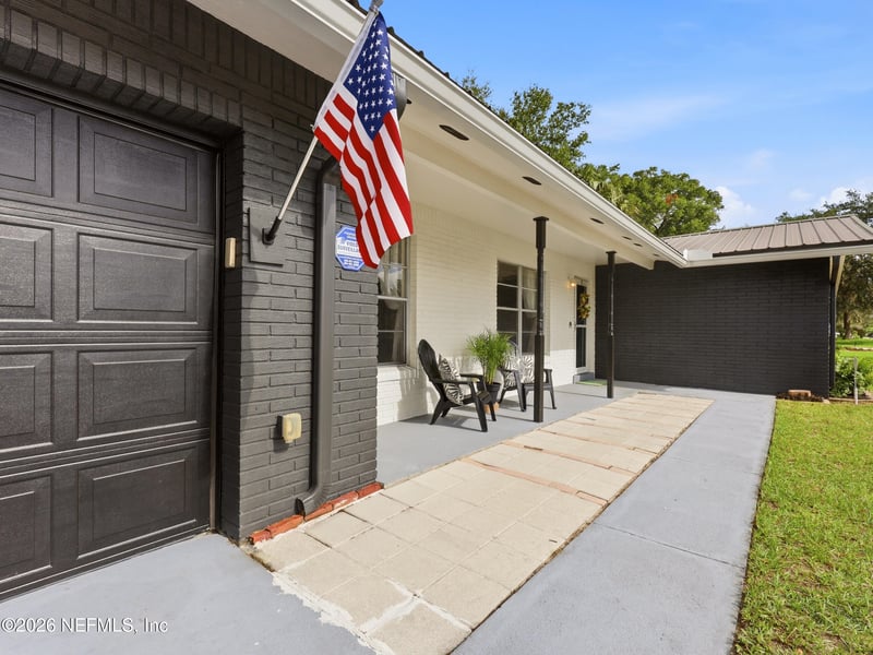 200 Mango Dr, Palatka, FL 32177