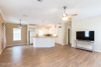 123 Folklore Dr, Satsuma, FL 32189