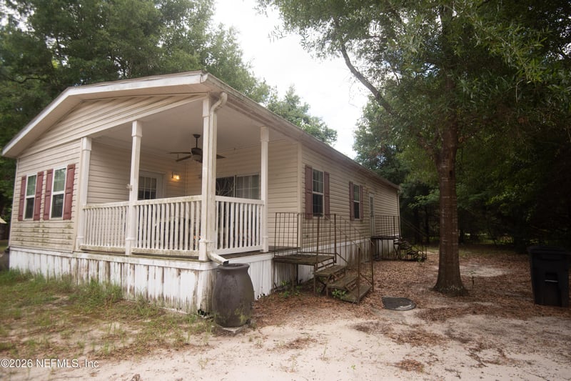 123 Folklore Dr, Satsuma, FL 32189