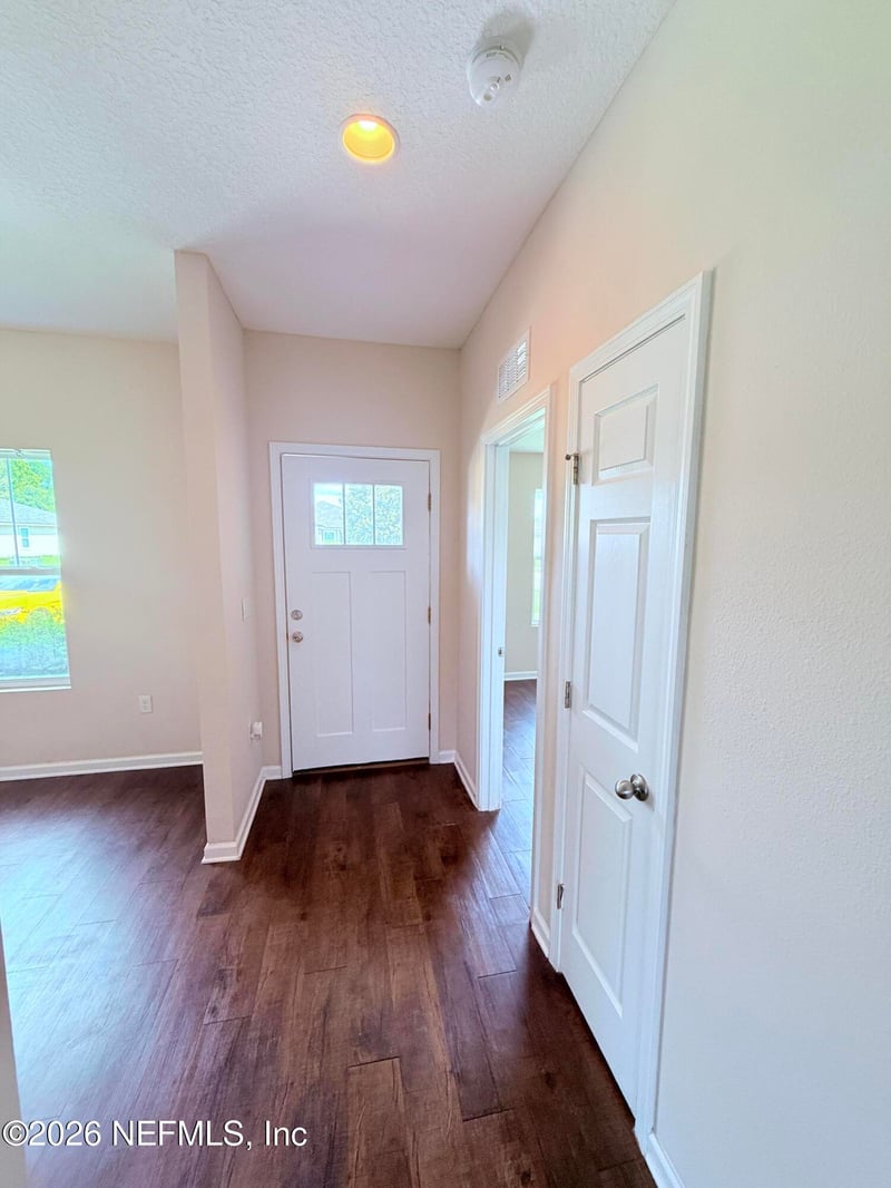 9296 Canary Ivy Ln, Jacksonville, FL 32219
