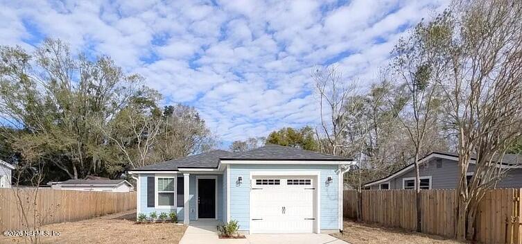 8537 Peach St, Jacksonville, FL 32220