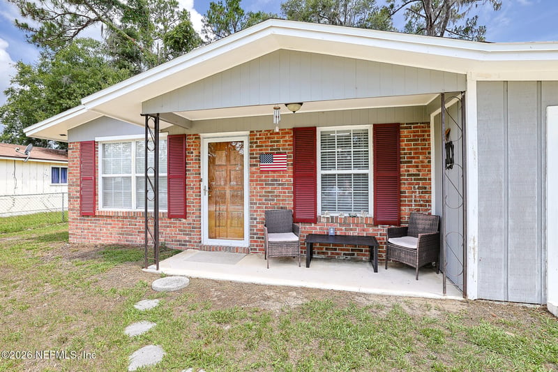 1014 Walnut St, Green Cove Springs, FL 32043