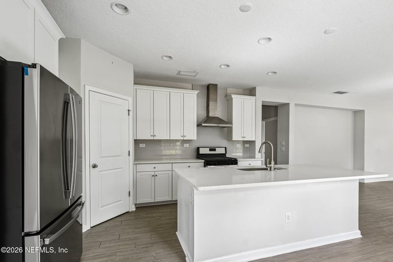184 Wineberry Ln, St Johns, FL 32092