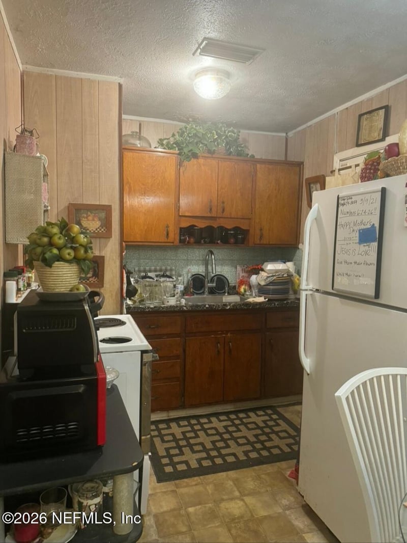 3053 Ray Rd, Jacksonville, FL 32209