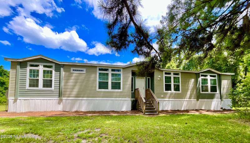 122 Tanner Rd, Florahome, FL 32140