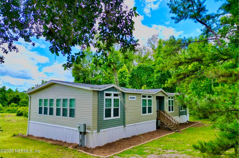 122 Tanner Rd, Florahome, FL 32140