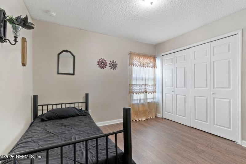9155 Mill Grv, Jacksonville, FL 32222