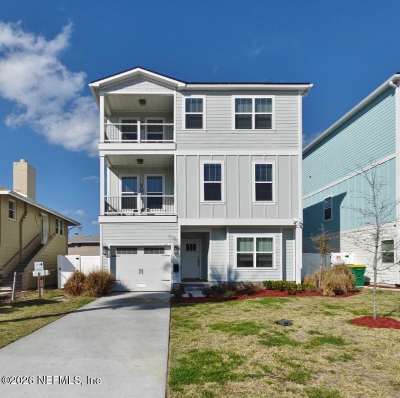 215-217 12th Ave, Jacksonville Beach, FL 32250