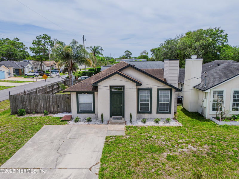 92 13th St, Atlantic Beach, FL 32233