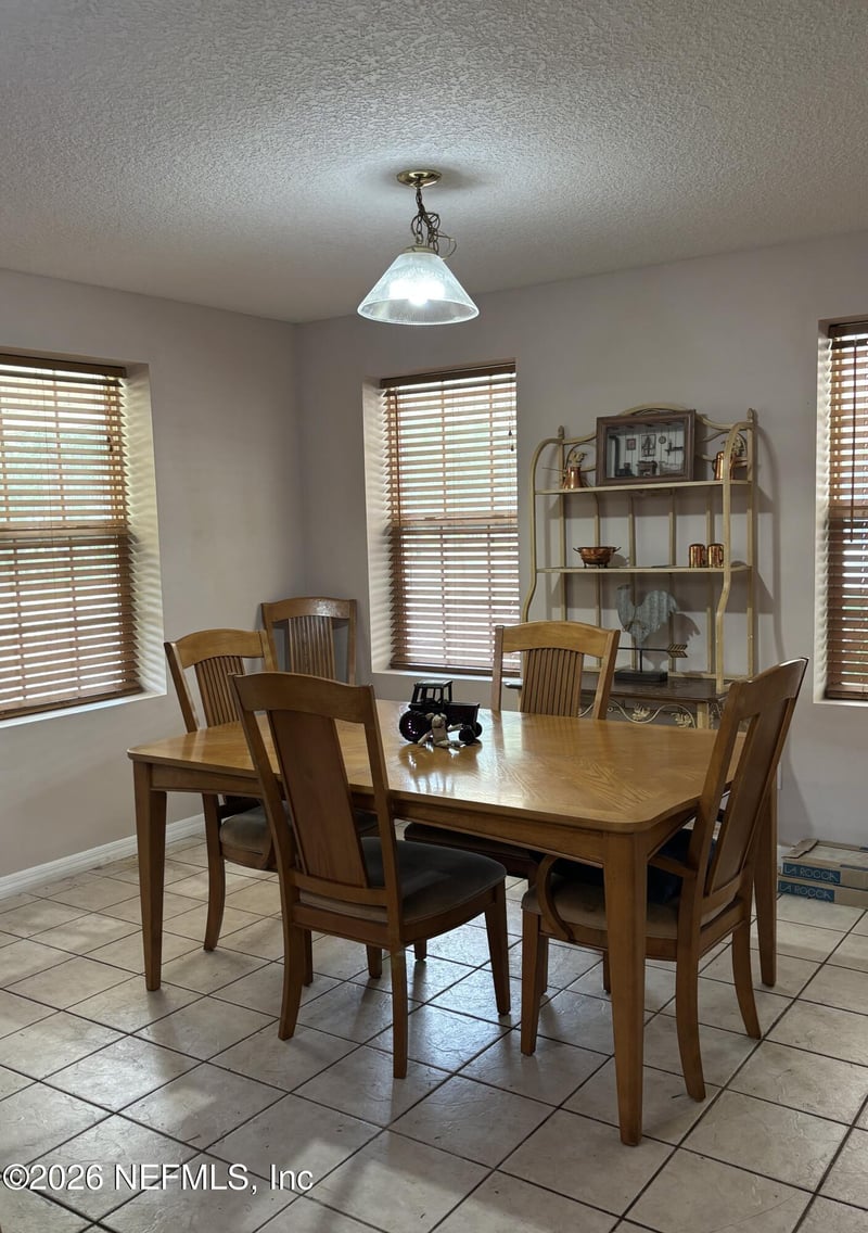 25 Currant Ave, Middleburg, FL 32068
