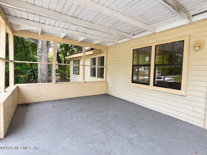 957 Odessa Dr, Jacksonville, FL 32254