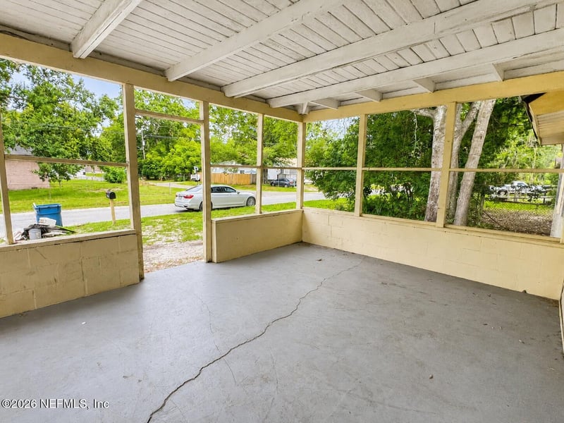 957 Odessa Dr, Jacksonville, FL 32254