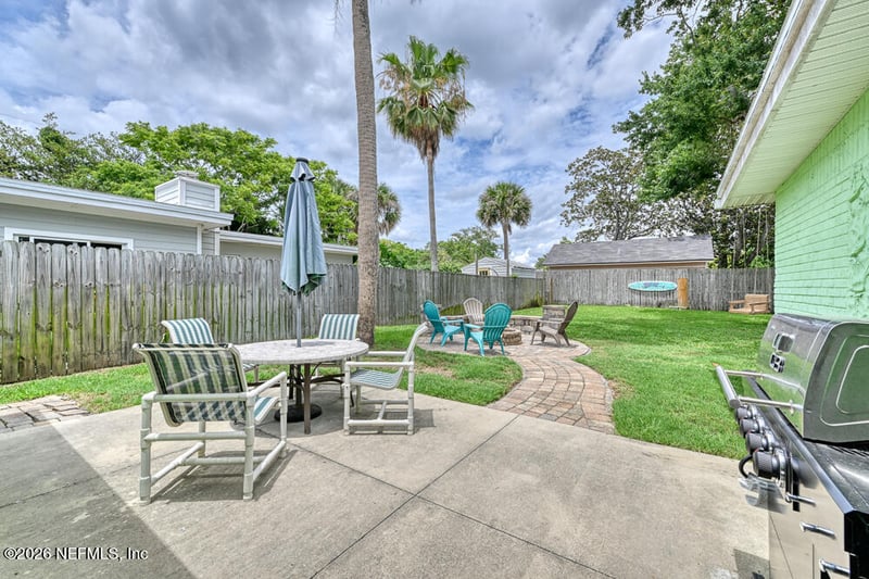 827 4th Ave, Jacksonville Beach, FL 32250
