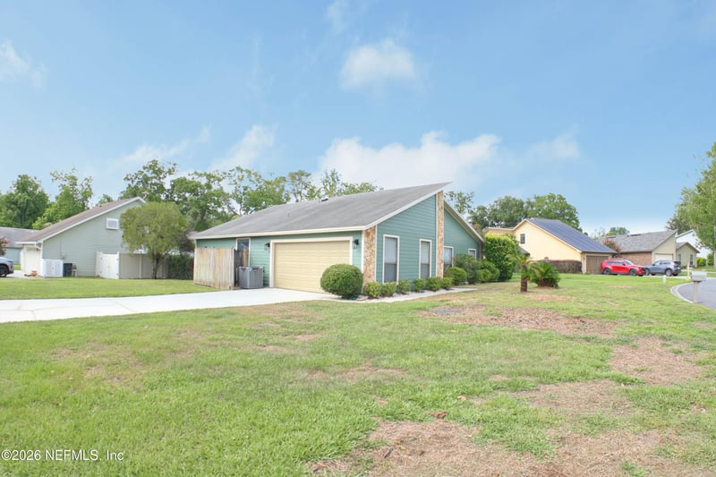 553 Thomas Stone Ct, Orange Park, FL 32073