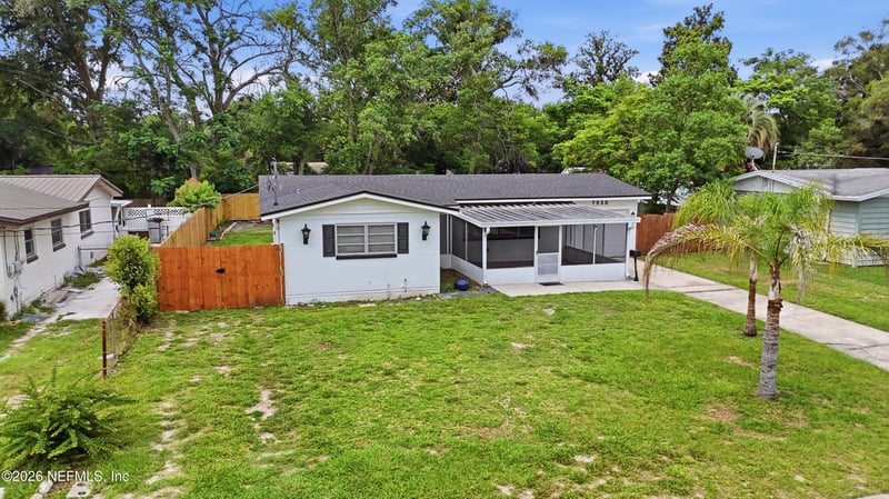 7520 Brockhurst Dr, Jacksonville, FL 32277